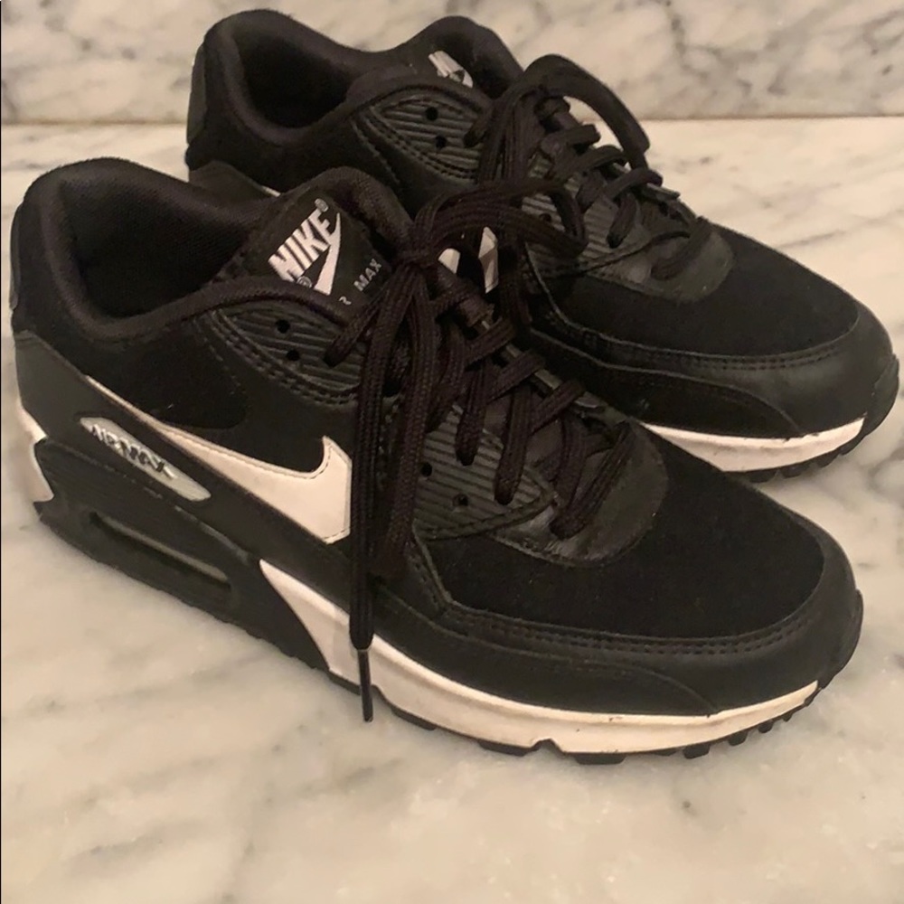 Nike Air Max 90 Women's Shoes in Black